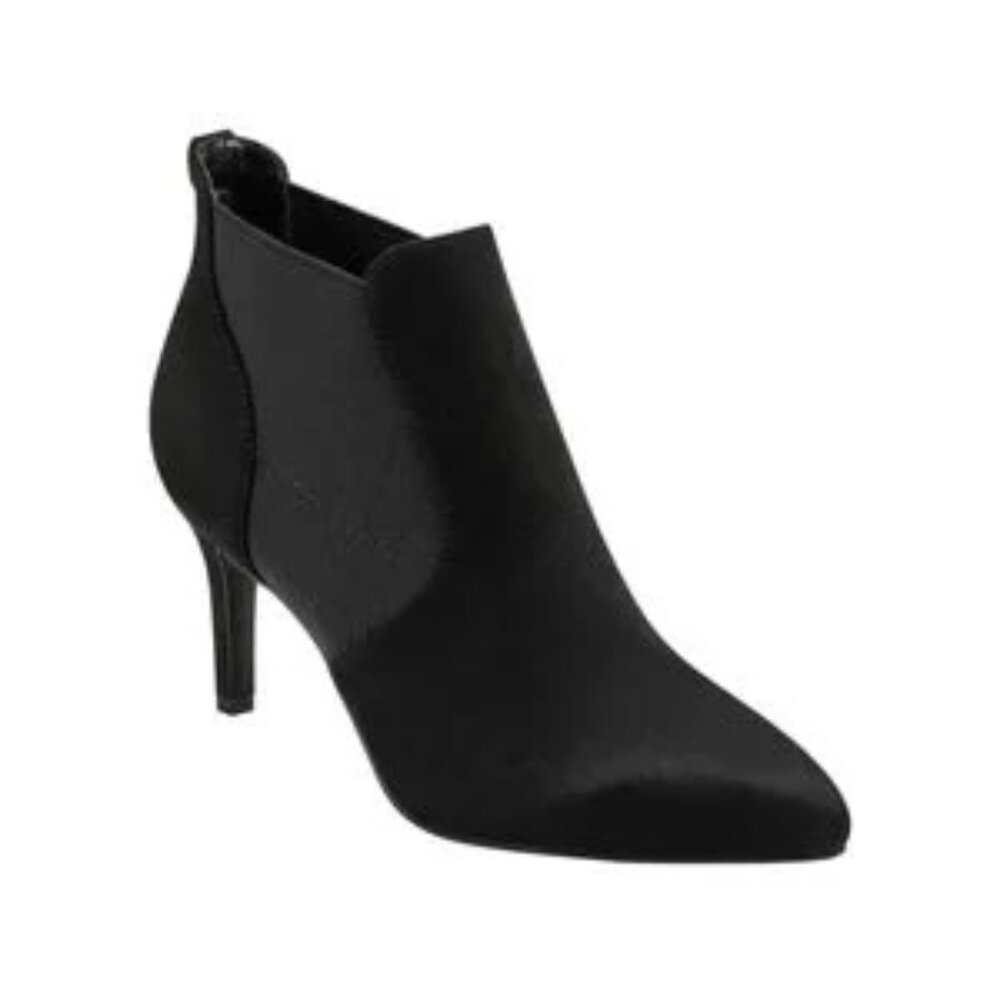 NIB🤩Bandolino Gallo 2 Black Faux Suede Bootie